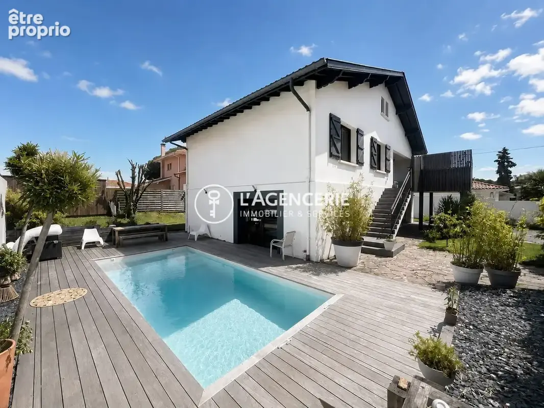 Maison 163 m² à Anglet  - photo 2