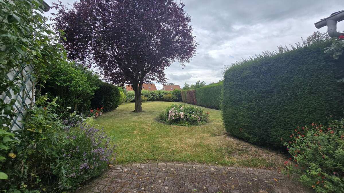 Maison 140 m² à Staple  - photo 16