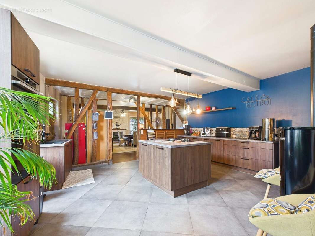 Maison à VILLY-LE-MARECHAL