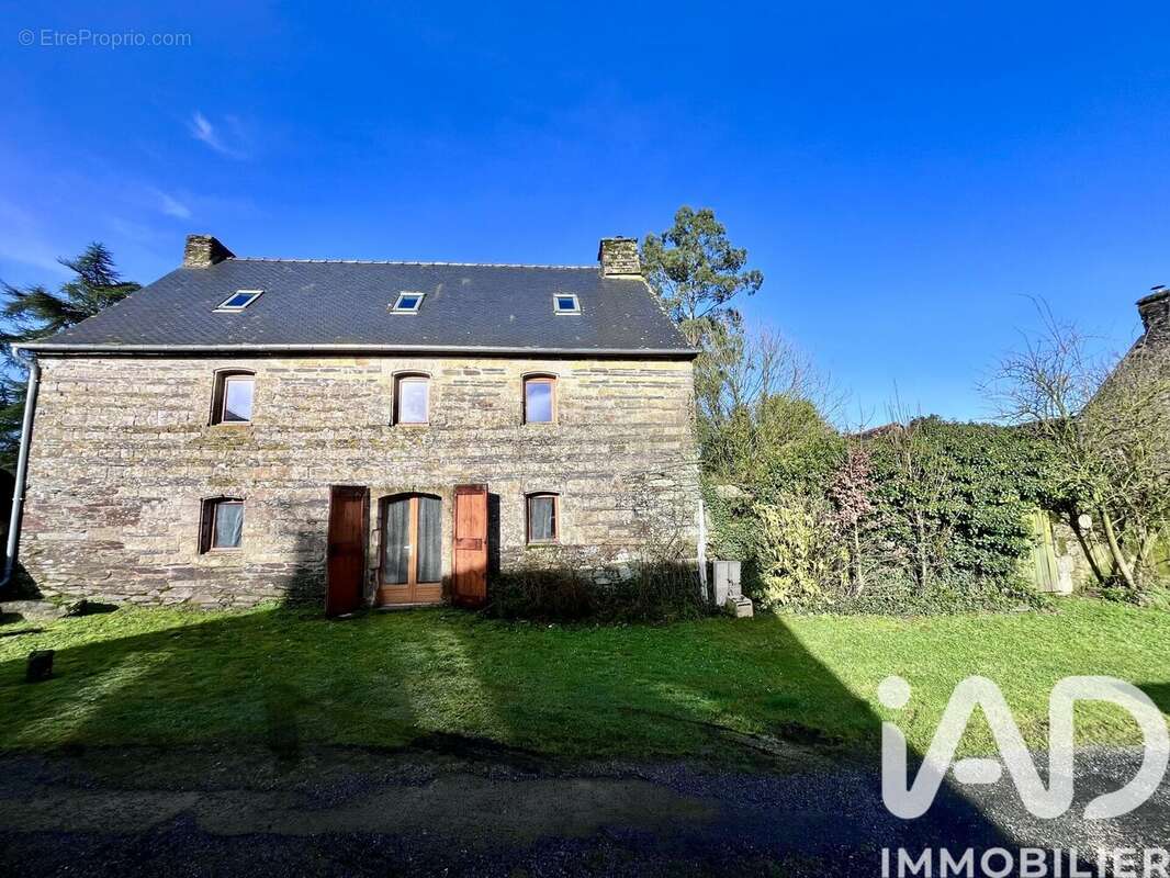 Maison 234 m² à Merleac  - photo 2