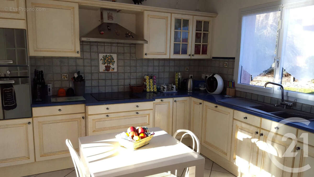 Maison à LACROIX-FALGARDE