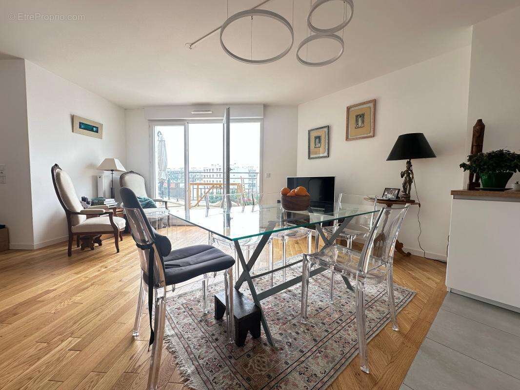 Appartement à SAINT-MAUR-DES-FOSSES