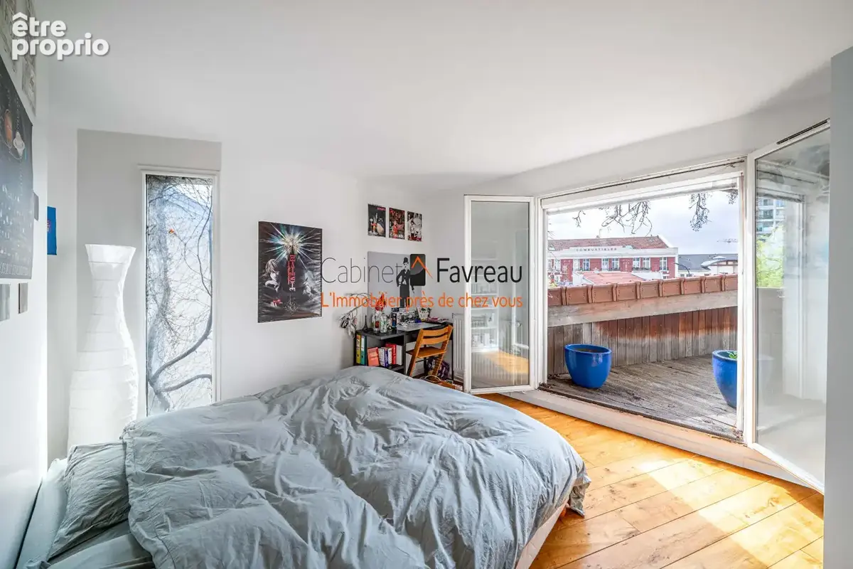 Malakoff - Maison familiale avec terrasse et jardin - 7 pièces 235.34 m2 - photo 7