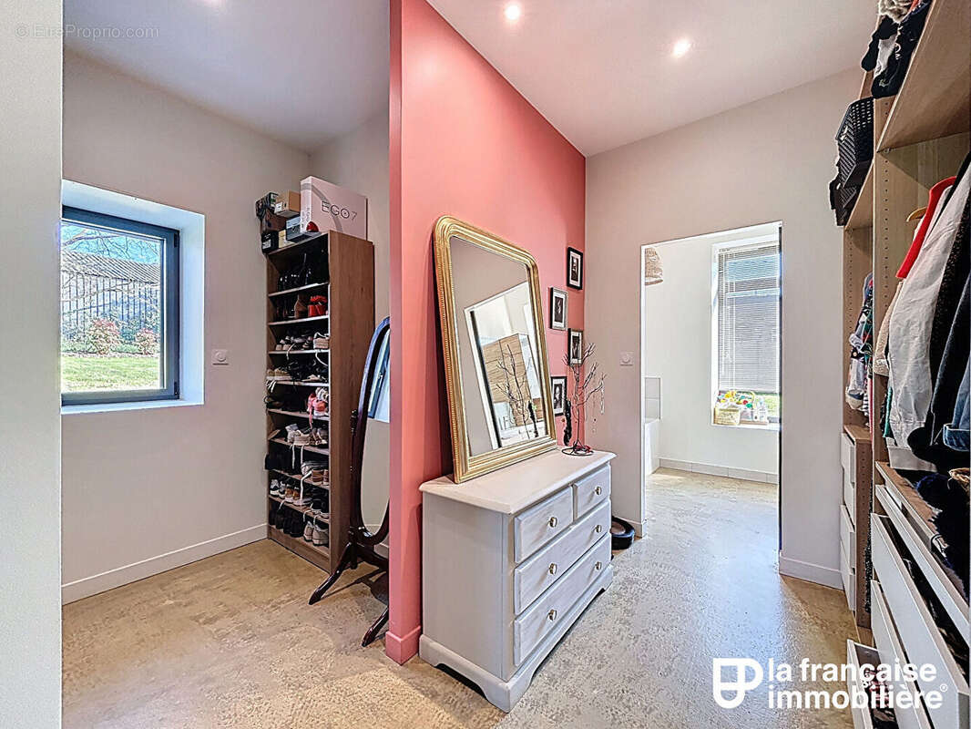 Maison à VEZIN-LE-COQUET