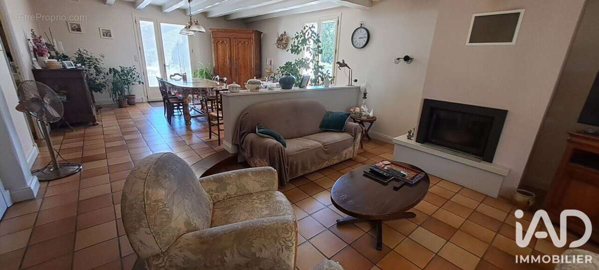 Maison 122 m² à Reffannes  - photo 3
