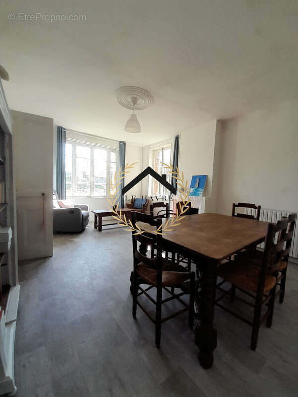 Maison à MANNEVILLETTE