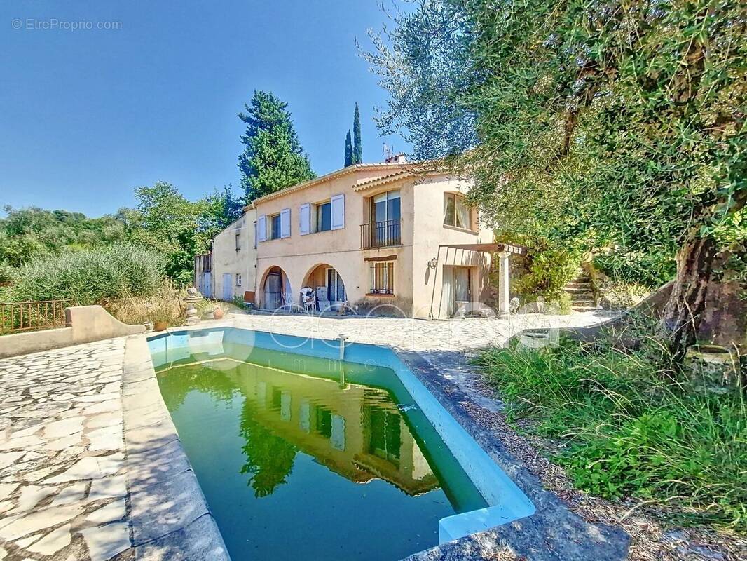Propriété de 214 m² à PLASCASSIER, idéalement agencée  pour un projet de regroupement familial - photo 2