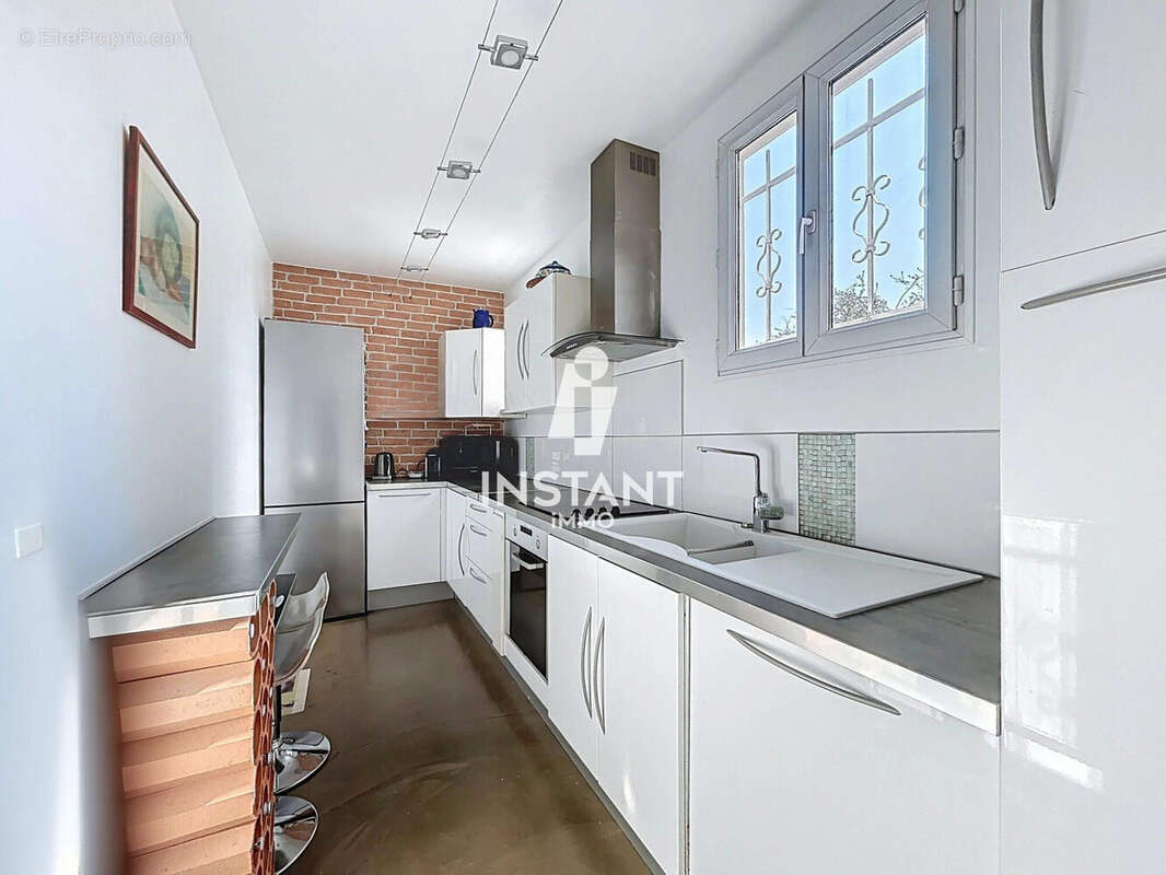 Maison à SAINT-MAUR-DES-FOSSES