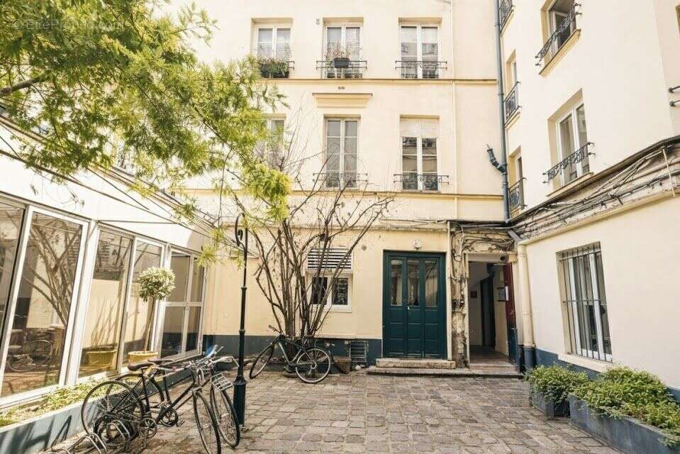Près gare de l'Est et marché Saint Quentin - photo 5