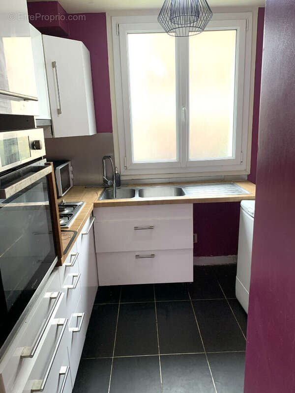 Appartement à LES PAVILLONS-SOUS-BOIS