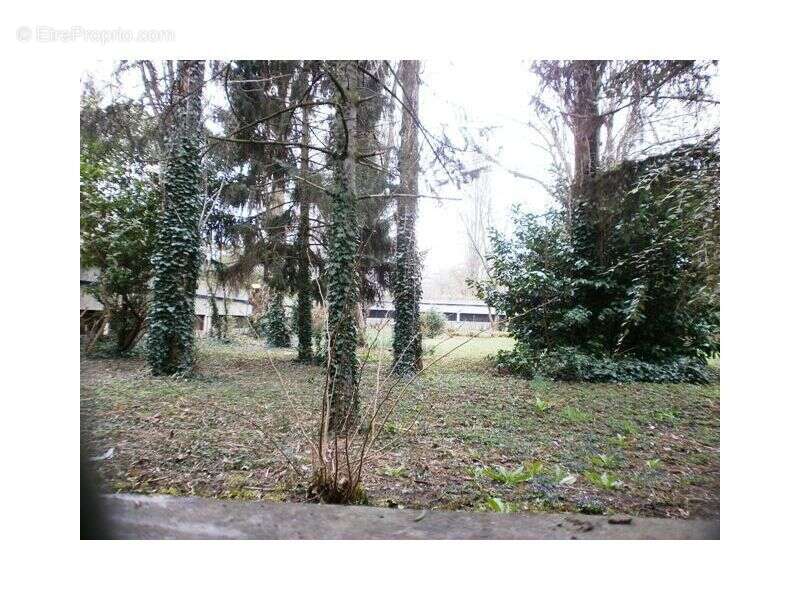 Parking à FONTENAY-SOUS-BOIS