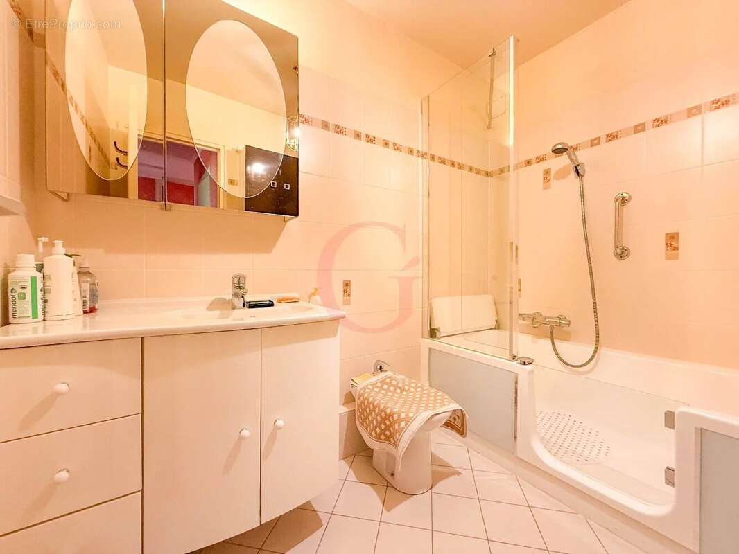 Appartement à BOURG-LA-REINE