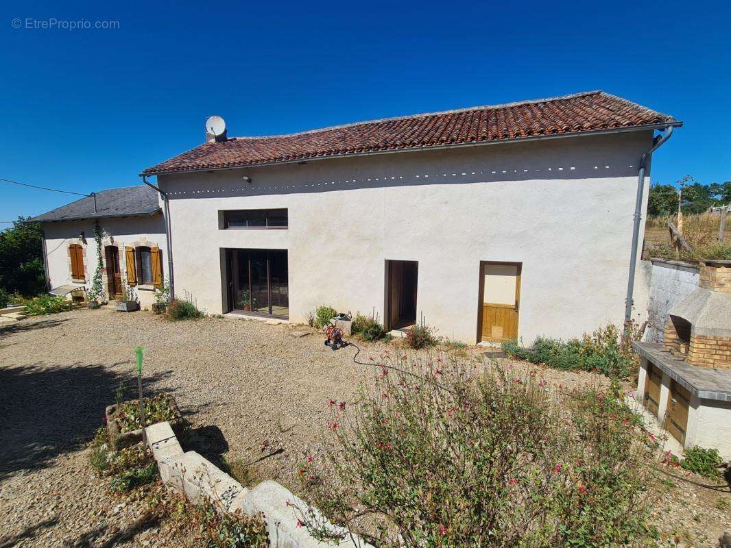 Maison 5 pces, 100 m² – Grange 85 m² – Terrain 5 250 m² dont parcelle constructible – Châteauneuf-la-Forêt - photo 12