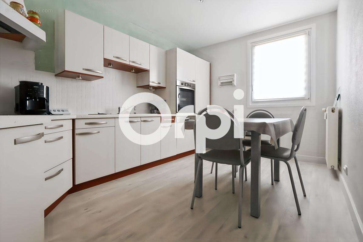 Appartement 3 chambres, avec place de parking à Coudekerque-Branche (59210) - photo 3