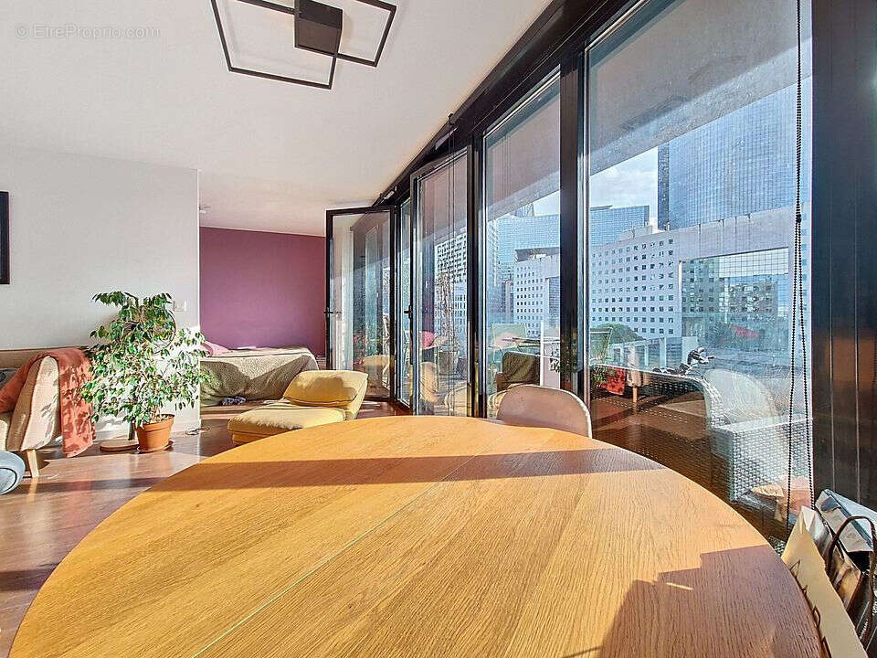 Appartement à NANTERRE