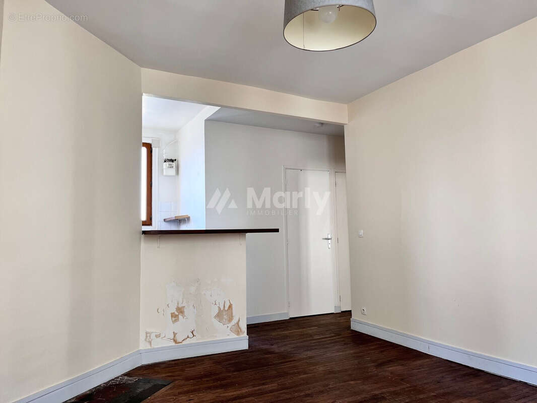 Appartement à PARIS-10E