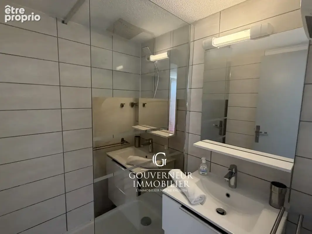 PALAVAS Le Scarlett T2 plus mezzanine rénové avec parking - photo 9