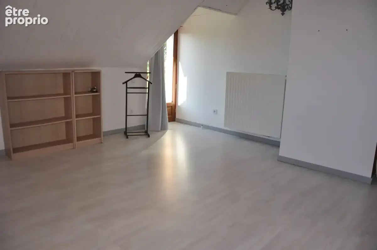 Belle villa atypique de 165 m2, avec une parcelle de terrain de 12327 m2 - photo 15
