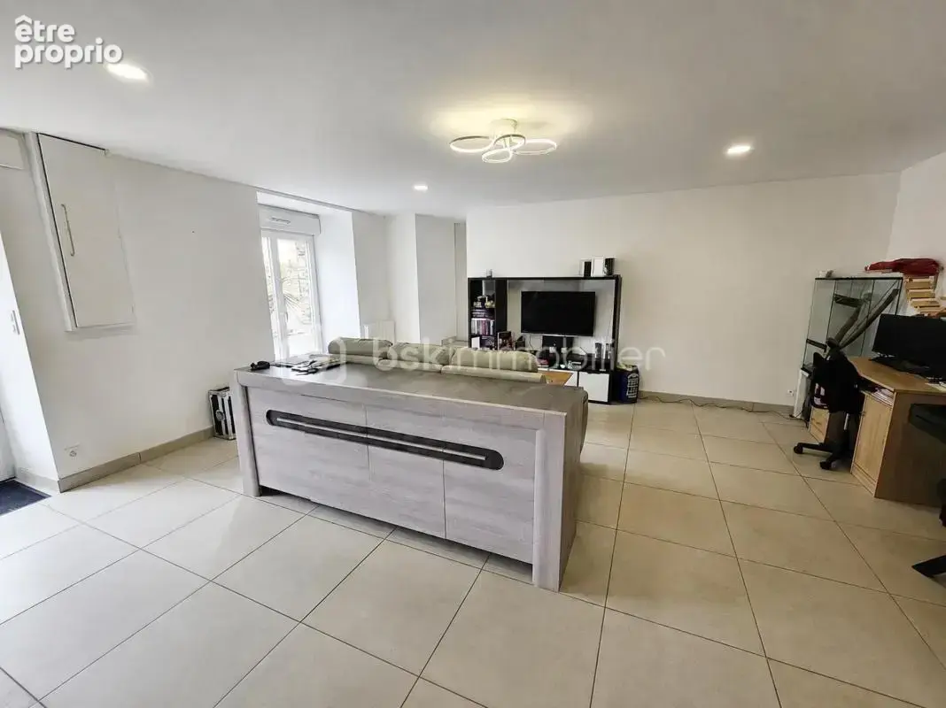COUP DE CŒUR – Longère rénovée, 5 chambres, grange et 2 000 m² de terrain près de Redon - photo 5