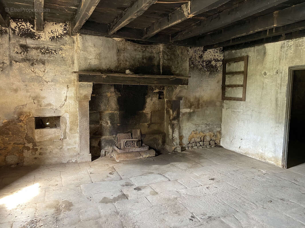 Maison à SAINT-GOUSSAUD