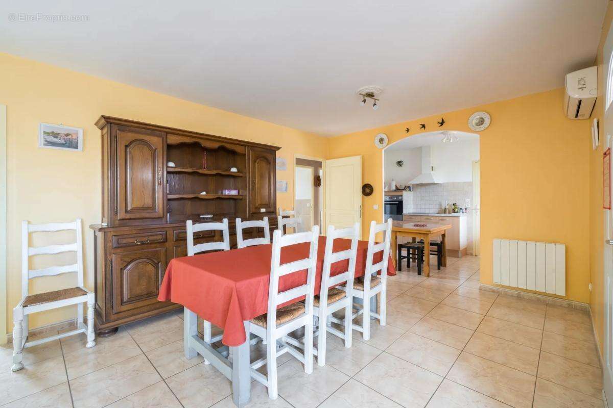 Maison à ADISSAN