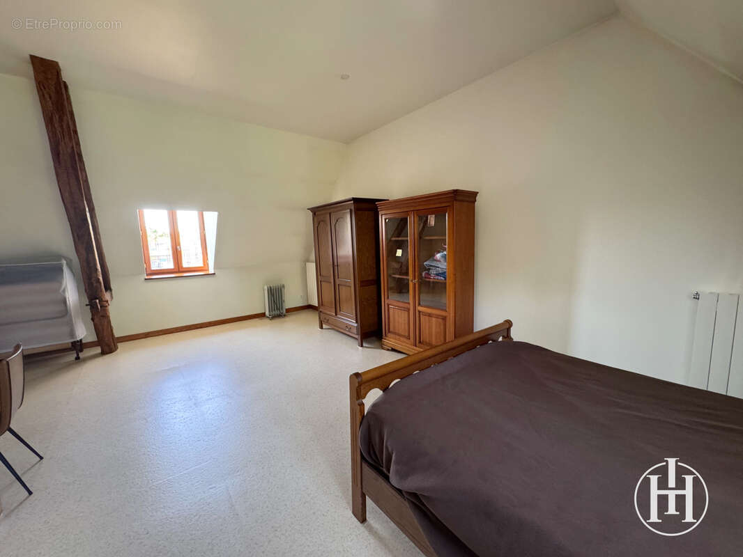 Maison à CHARENTON-DU-CHER