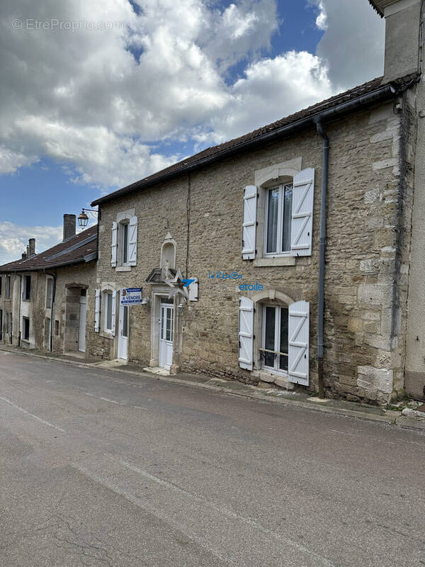 Maison à CLEFMONT