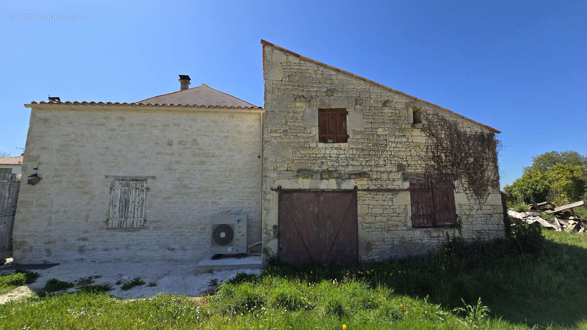 Maison à SAINT-GEORGES-DU-BOIS