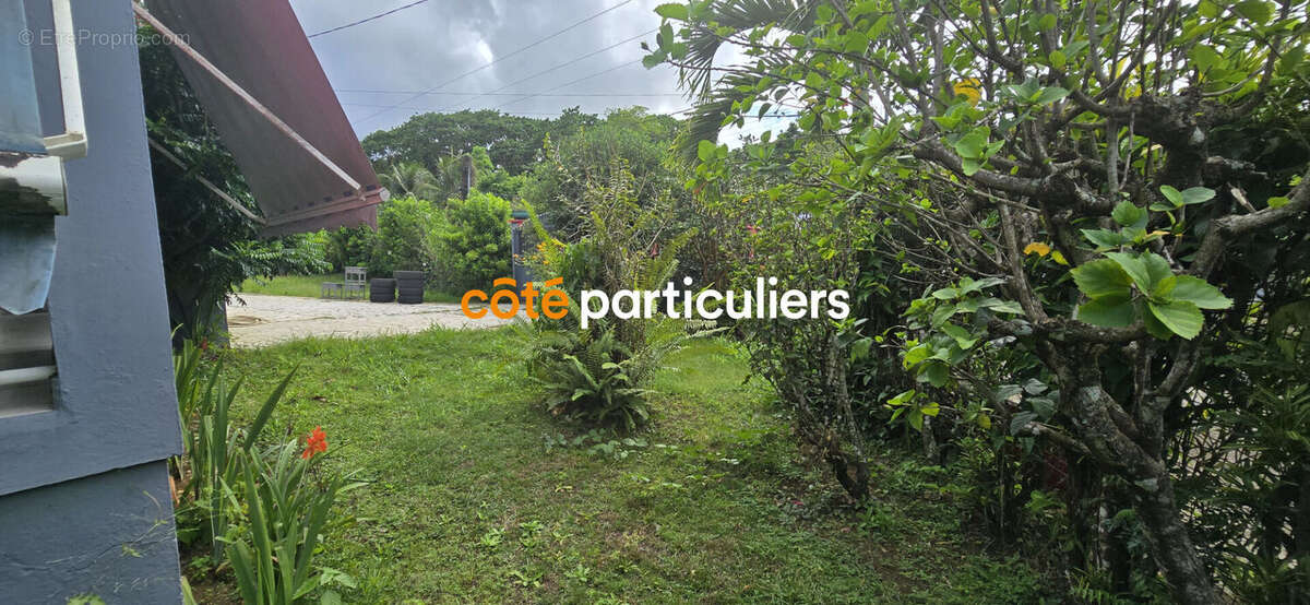 Maison à PETIT-BOURG