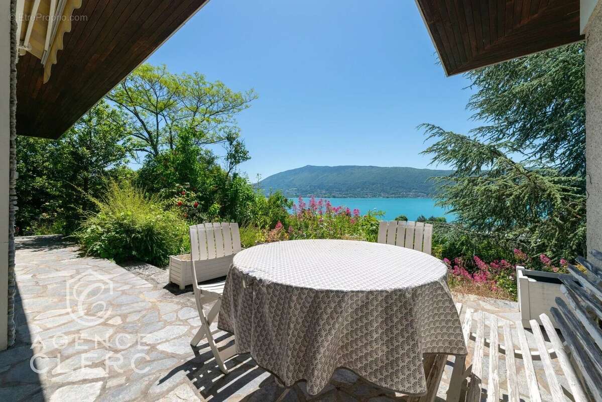 Maison à VEYRIER-DU-LAC