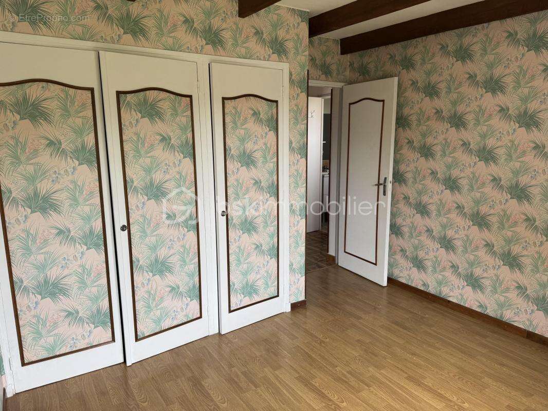 Exclusivité – maison familiale avec jardin arboré, garage et double terrasse – conilhac-corbières - photo 13