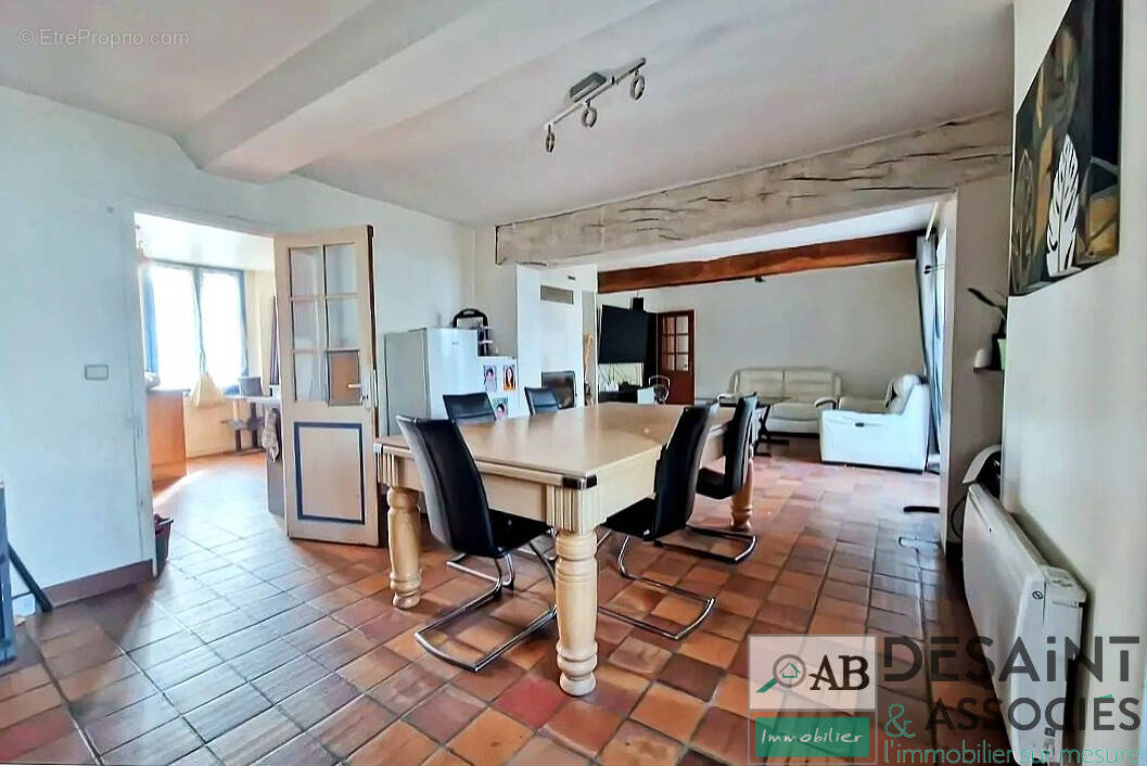 Maison à CHAUFFRY
