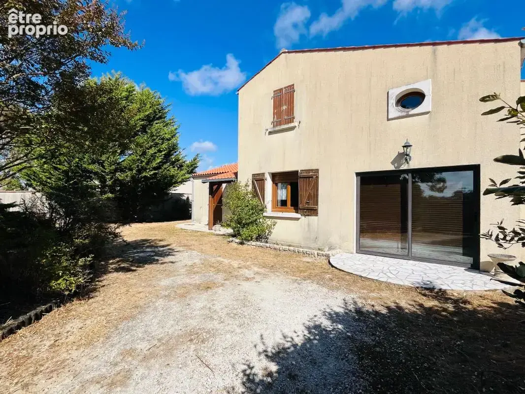 Photo Maison à La Jarrie au prix de 376 000€