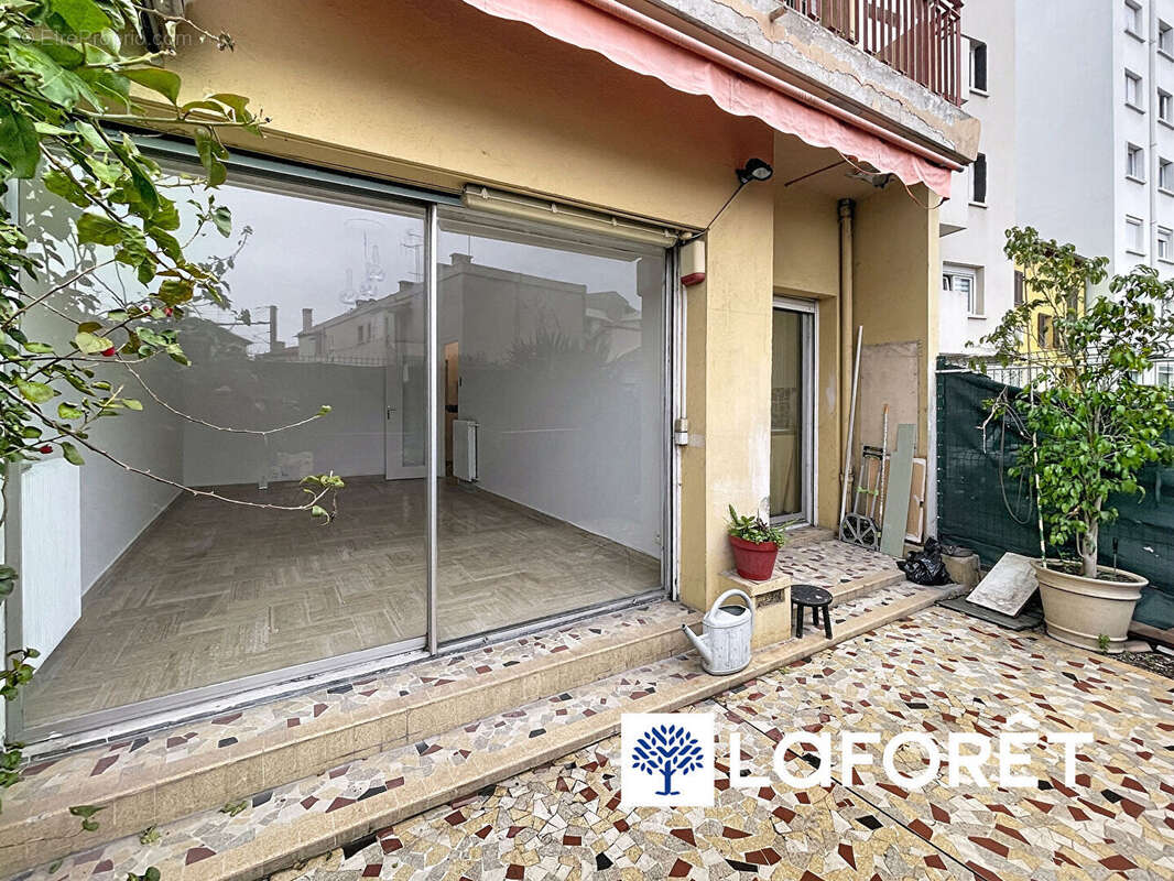 Appartement Cagnes Sur Mer 1 pièce(s) 42.09 m2 - photo 2