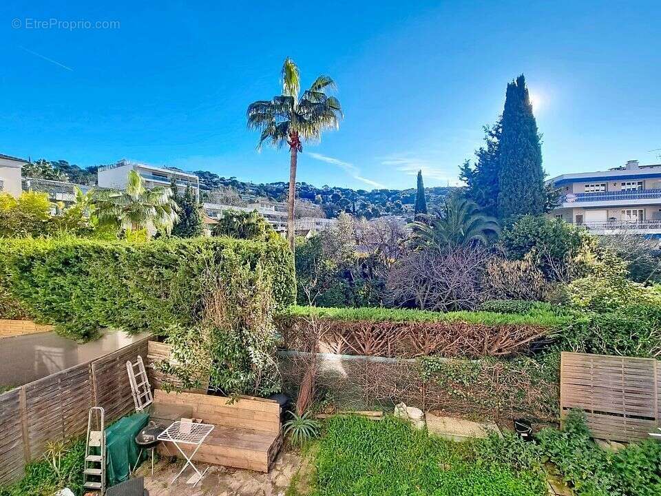 Appartement à LE CANNET