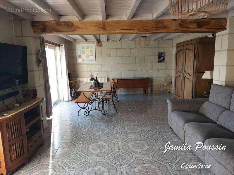 Maison à VILLEBERNIER