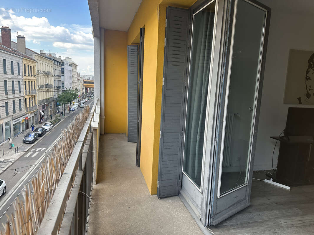 Appartement à SAINT-ETIENNE