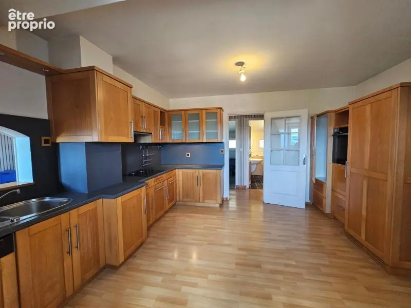 Maison de ville type 7, surface 245 m², garage privatif, sur un terrain 1012 m² - photo 11