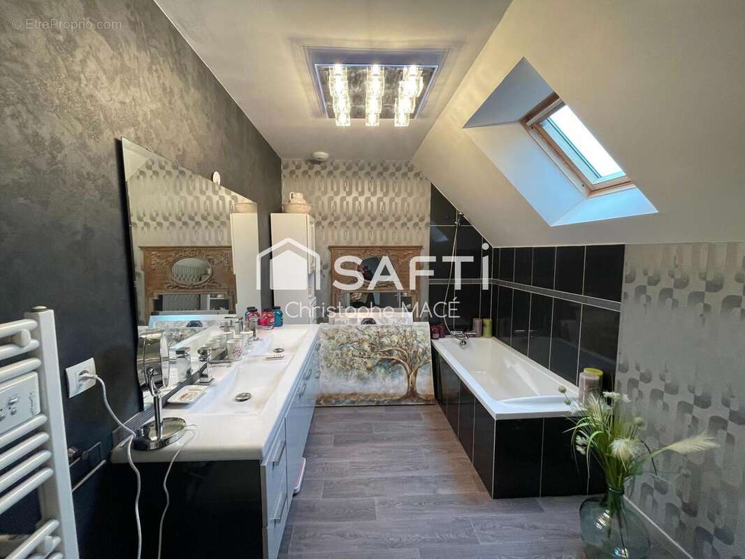 Photo 5 - Maison à SAINT-BERTHEVIN