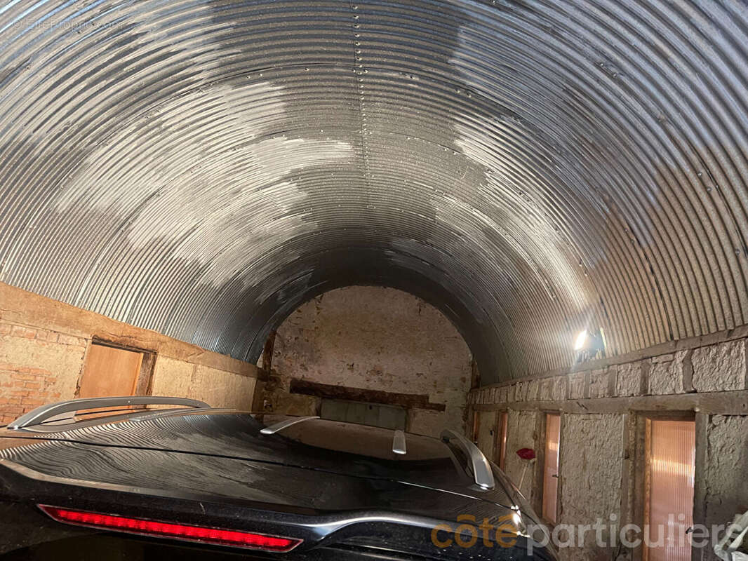 Maison à SAINT-ELOY-D'ALLIER