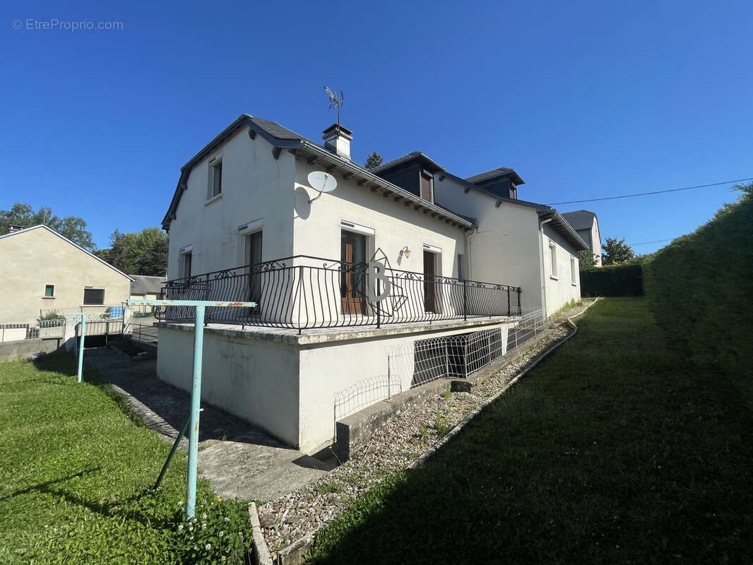 Maison à REQUISTA