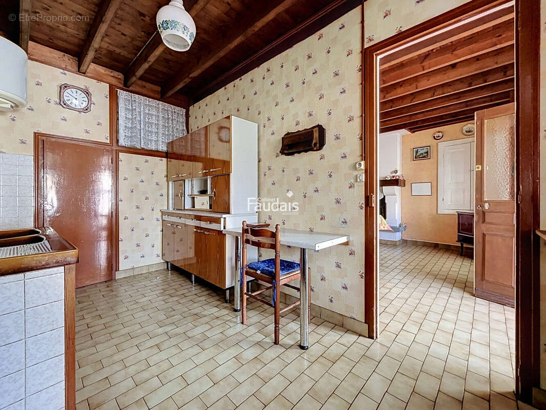 Maison 79 m² à Barneville-Carteret  - photo 6
