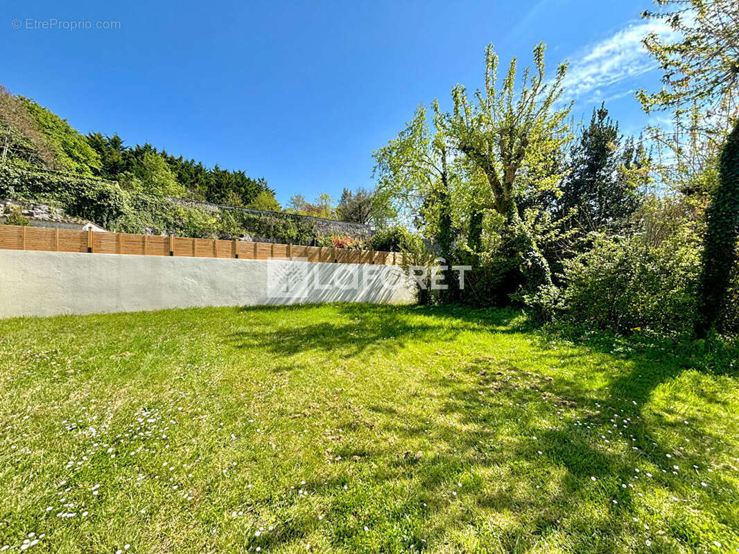 Maison à SAINT-SAVINIEN