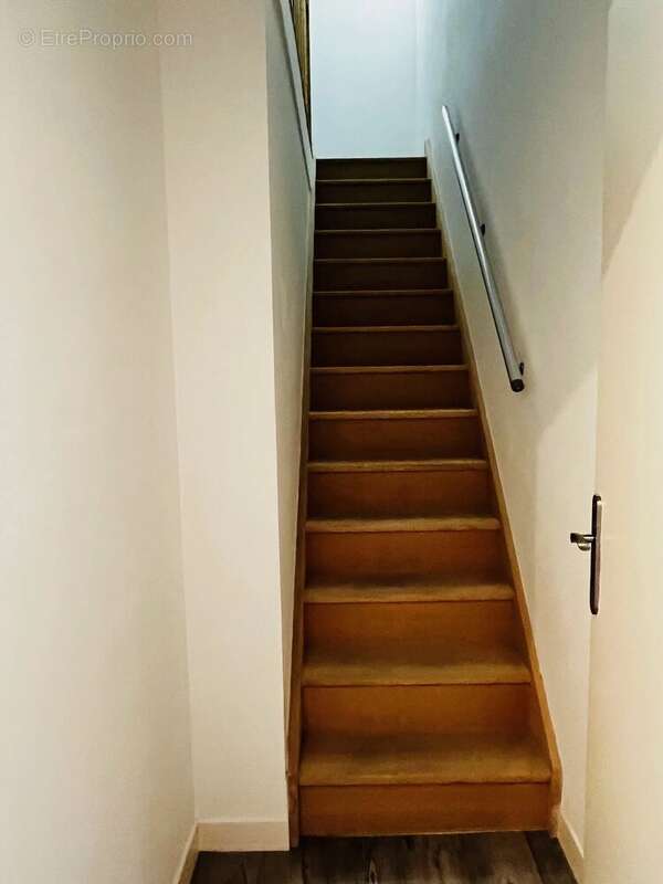 Appartement à MARSEILLE-1E