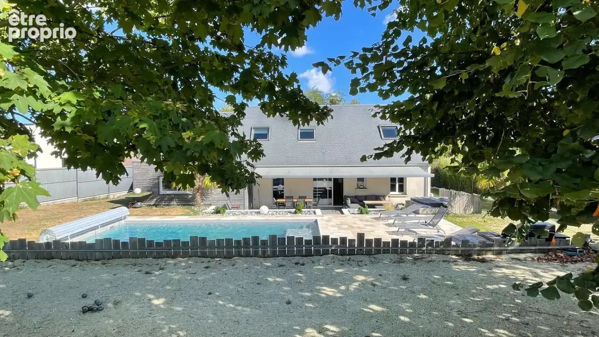 Photo Maison à Parcay-Meslay au prix de 490 000€