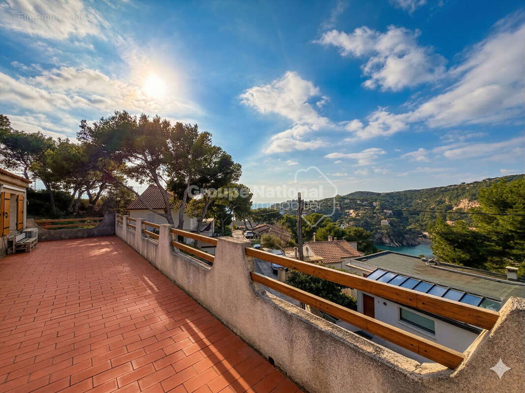 Maison à ENSUES-LA-REDONNE