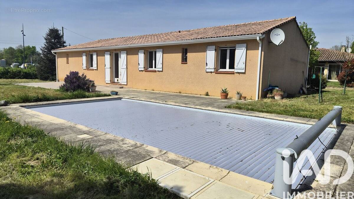 Photo 1 - Maison à LE FAUGA