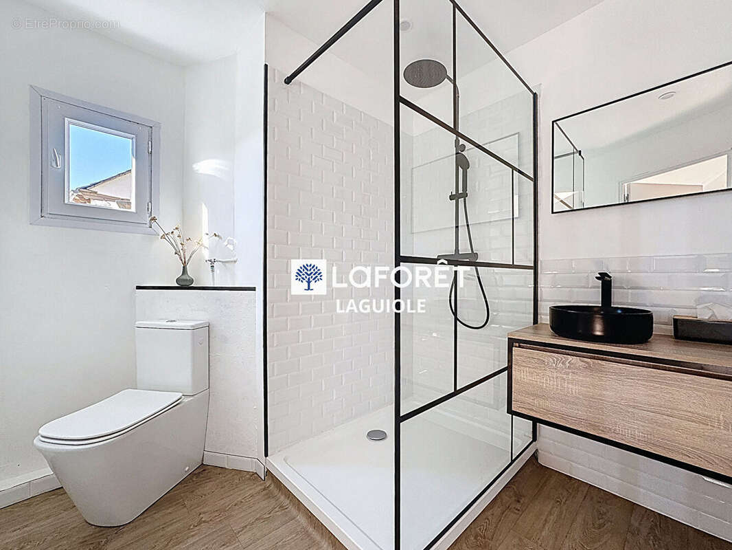 Maison à MUR-DE-BARREZ