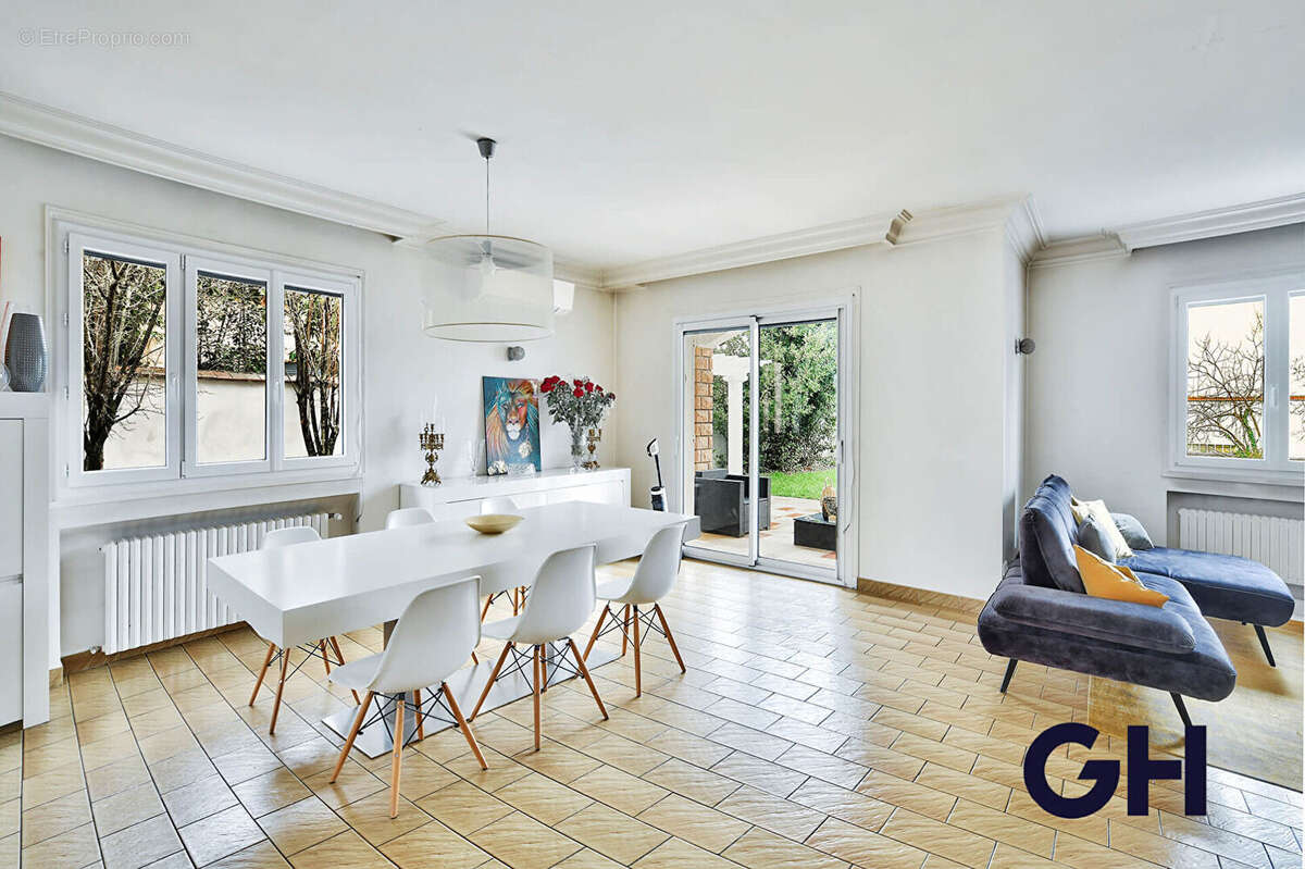 Maison à VILLEURBANNE