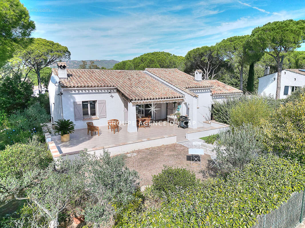 Maison à PUGET-SUR-ARGENS